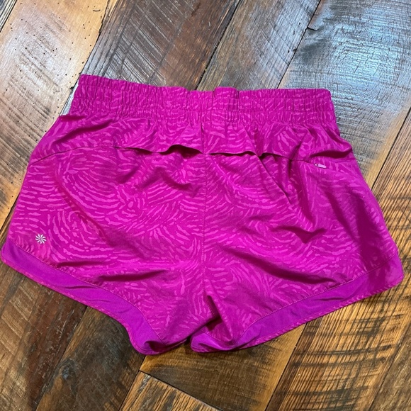 Athleta Printed Mesh Racer Run Shorts 4” Pink Size S - Picture 6 of 14